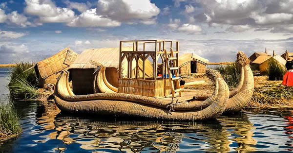 UROS FLOATING ISLAND