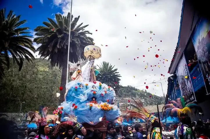 peru travel - Virgen del Carmen